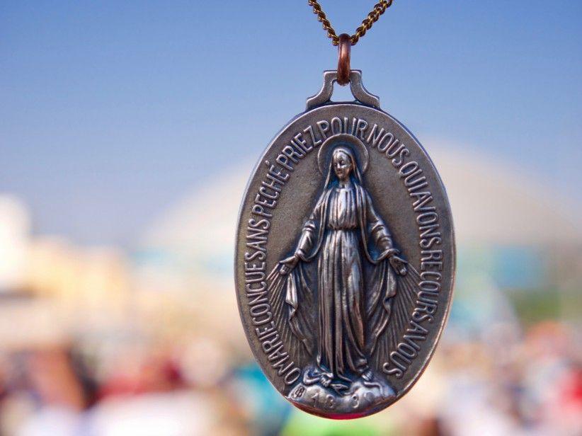 Our Blessed Mother Mary depicted in the Medal